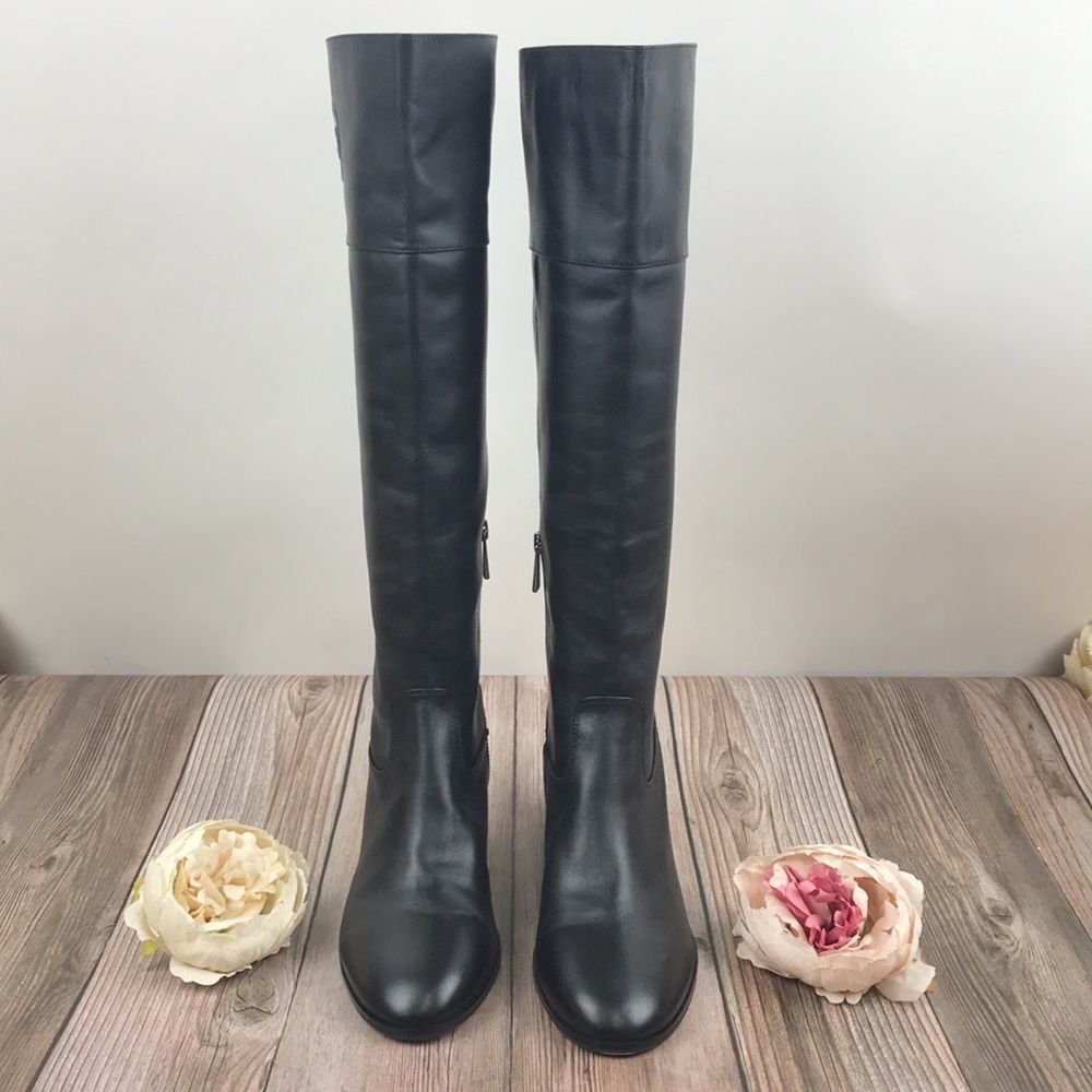 Michael Michael Kors Black Leather Boots - Picture 3 of 8